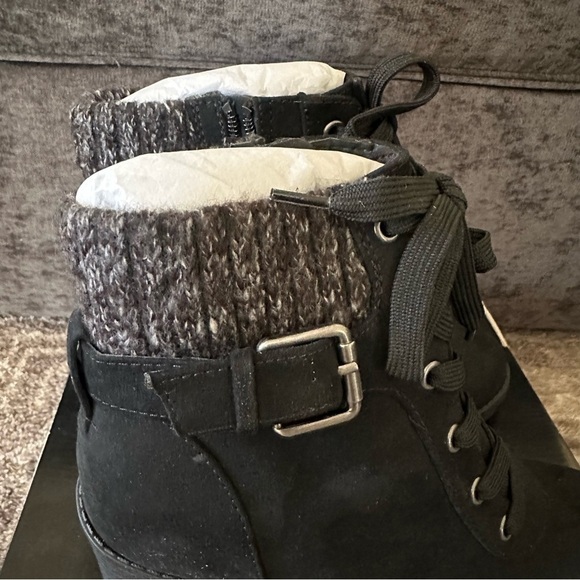 NWT Torrid Wedge Booties Faux Suede Sweater Trim Black 7WW - Picture 3 of 5